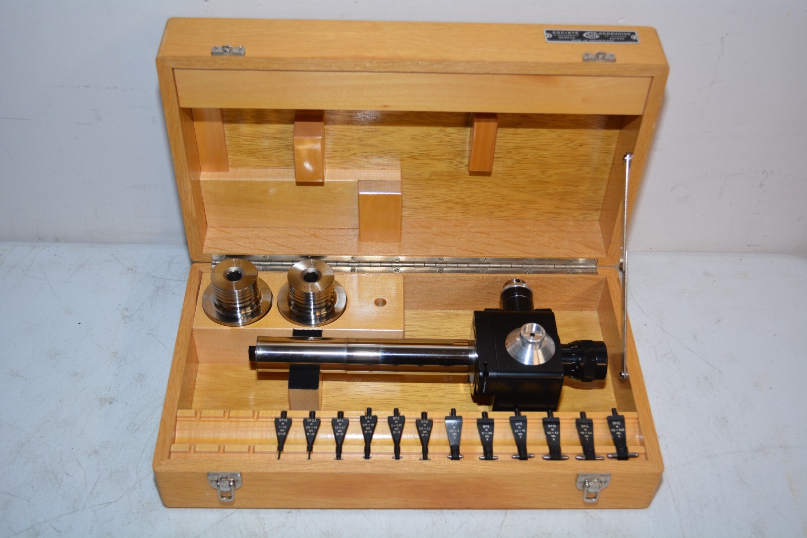 ^ Societe Genevoise Universal Measuring Machine #W4903