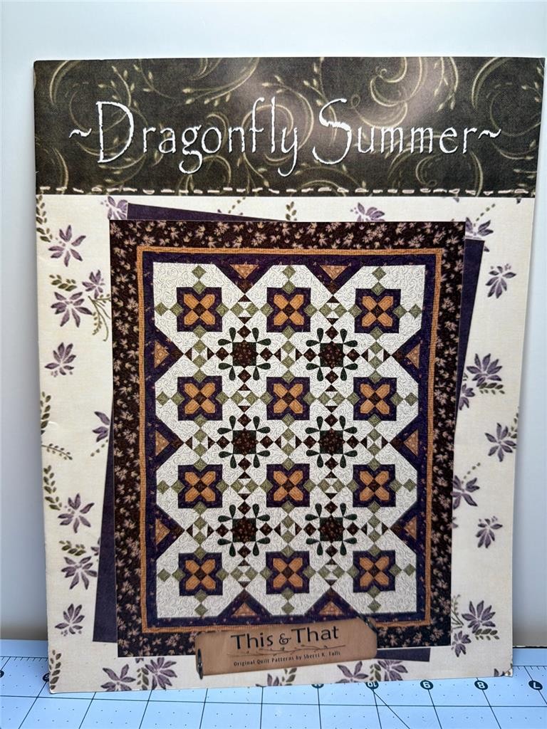 THIS & THAT Quilt Pattern Book - DRAGONFLY SUMMER - 6 Projects - 12 Pages