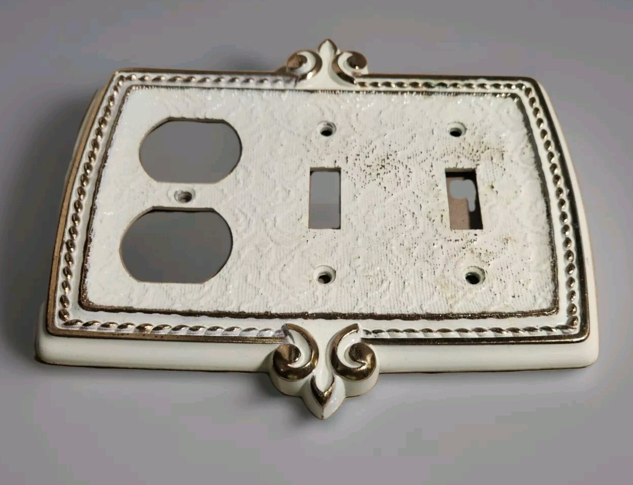 vtg AMEROCK BONAVENTURE White gold Double Metal Switch Outlet Plate cover French