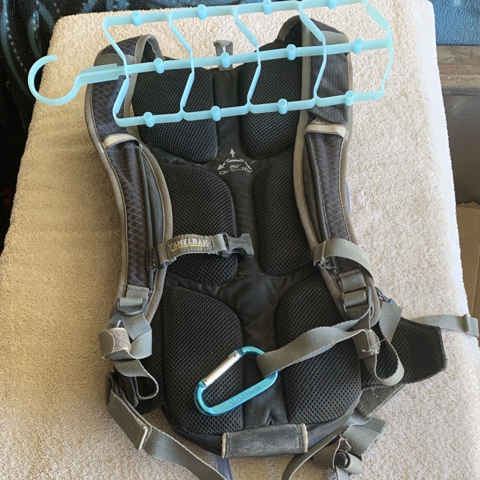 CamelBak Lobo 2L Hydration Backpack Black/Gray w/ Bladder, Bite Valve