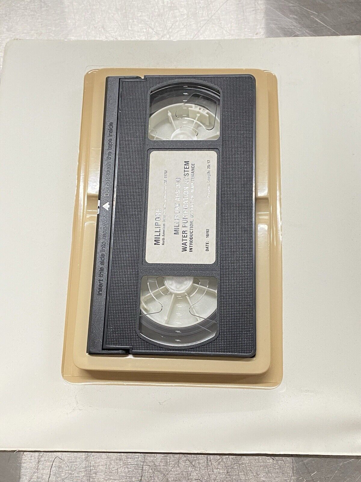Millipore AFS 300 Analyzer Feed System With VHS - Users Guide / Manual