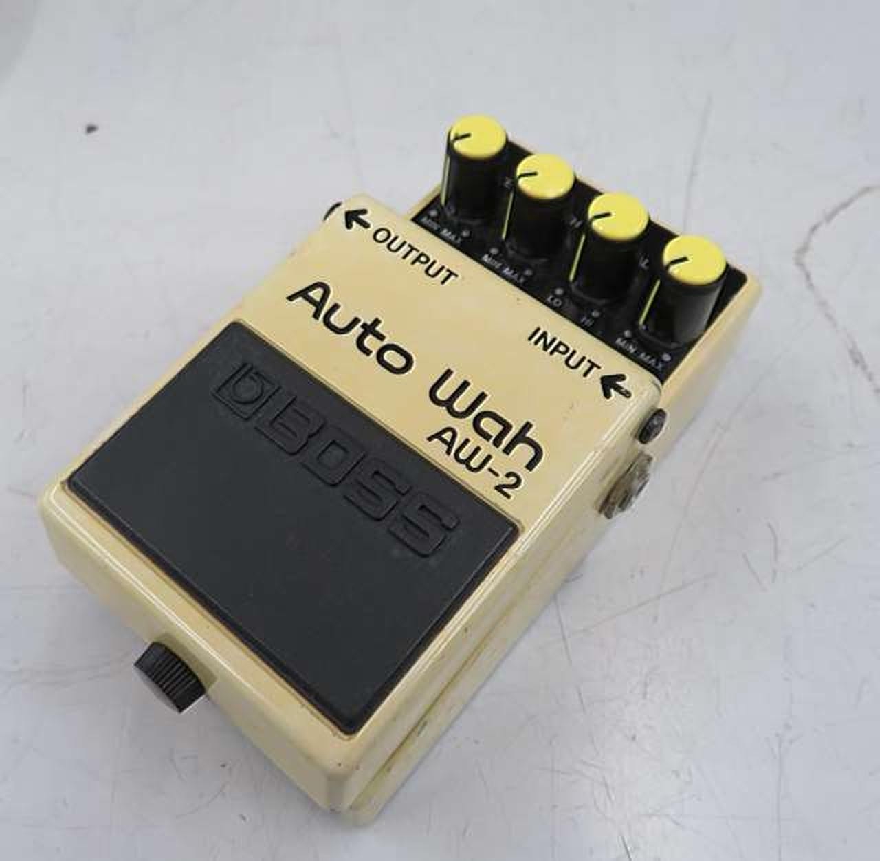 Boss AW 2 Guitar Effects Pedal Used Compact Stompbox Time Modulation
