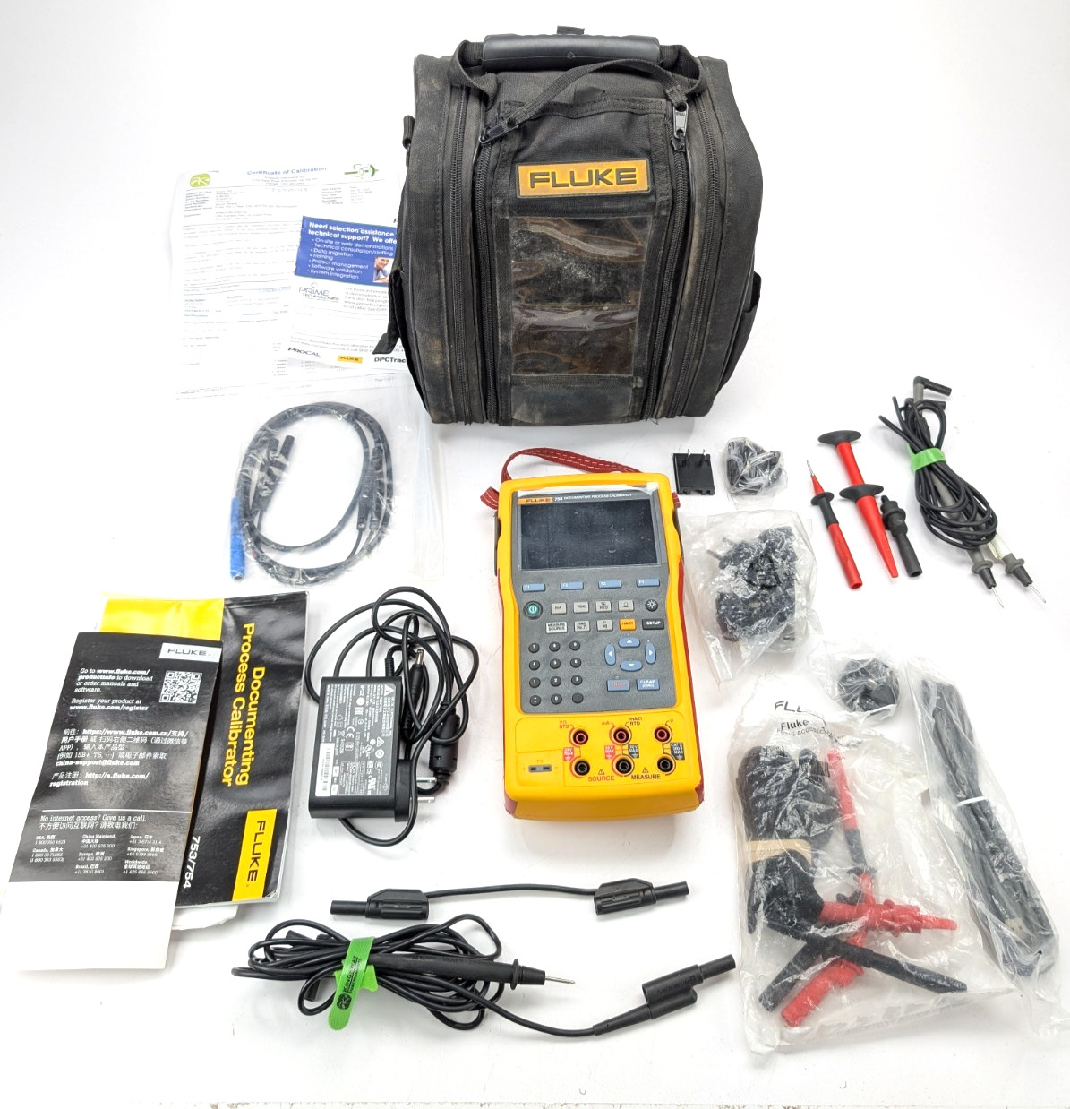 FLUKE 754 DOCUMENTING PROCESS CALIBRATOR W/ ACCESSORIES (TESTED)