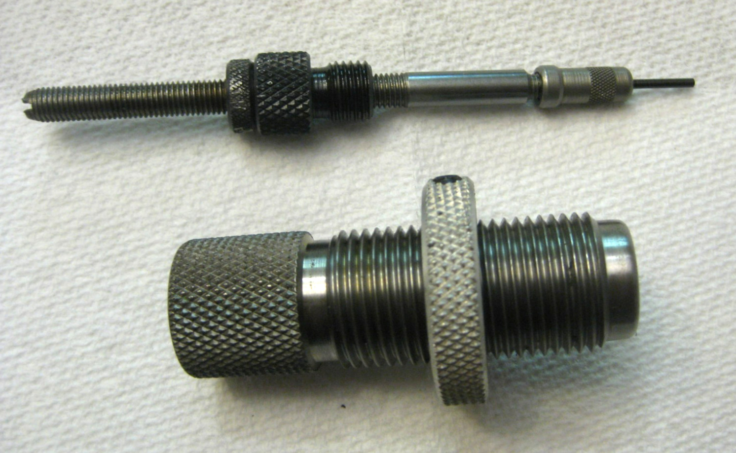 RCBS   308 NECK DIE - 308  Winchester   # 15530 hunt shoot  700 Varmit target 70