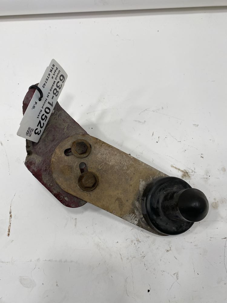 1999 Kenworth W900 Hood Rest (638-10523)