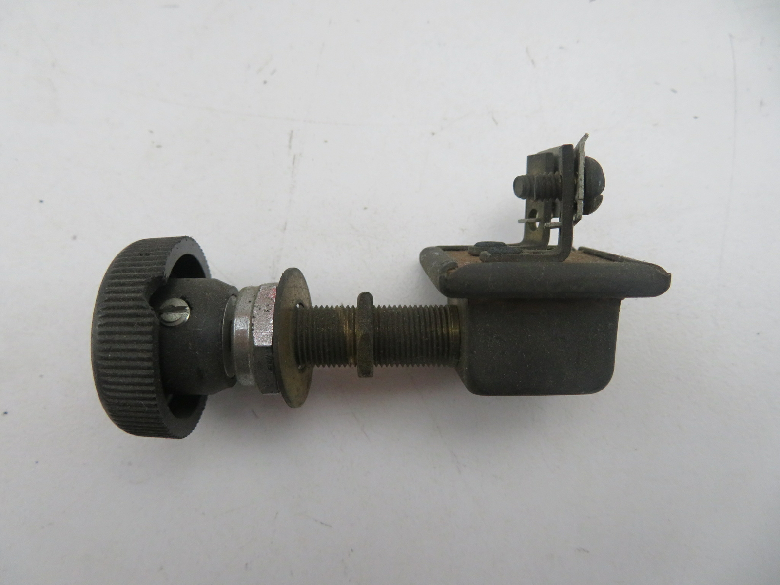 Cole Hersee M-482-02 Marine Grade SPST Off-On Push-Pull Switch