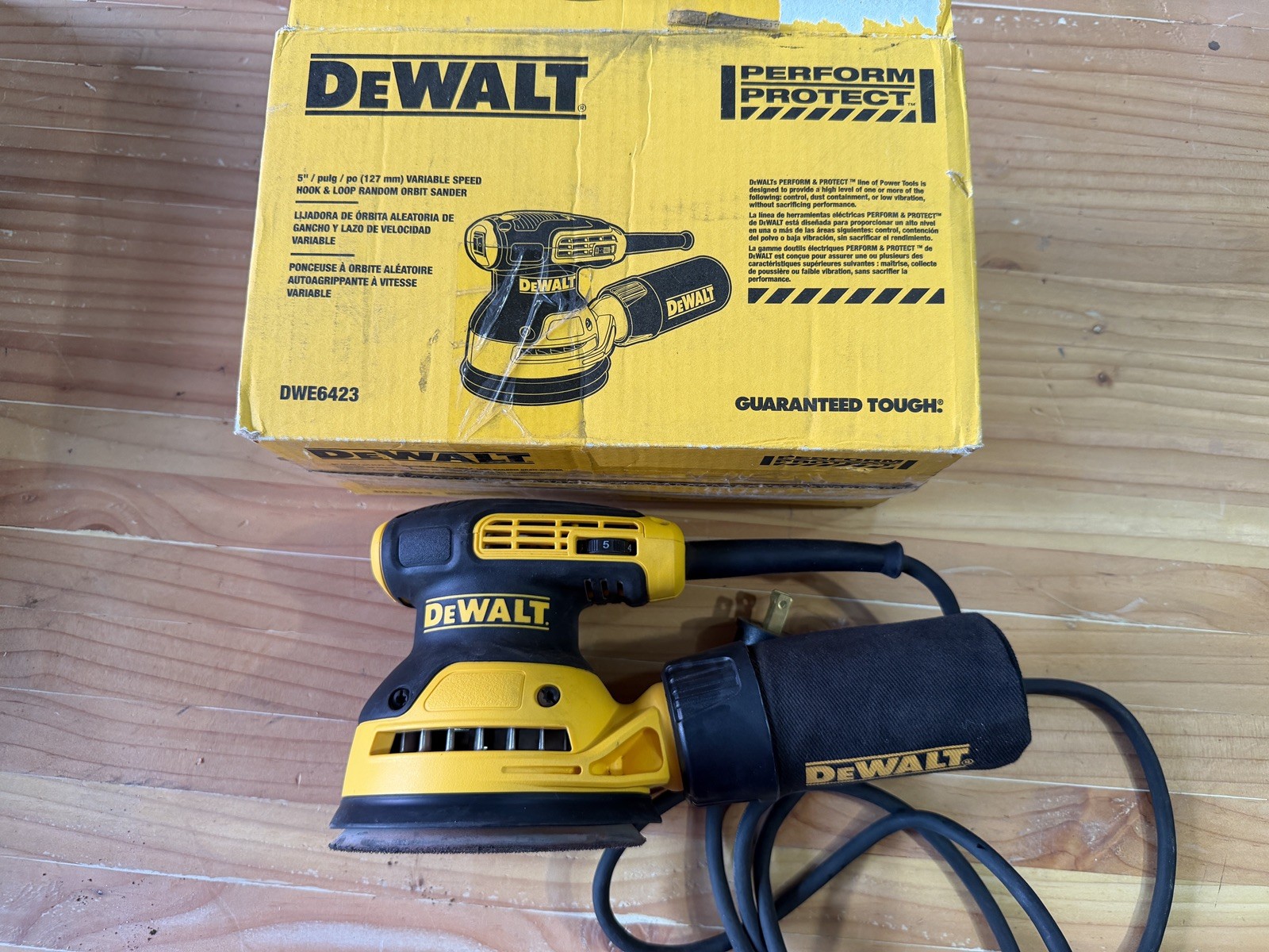 DEWALT Random Orbit Sander, Variable Speed, 5-Inch (DWE6423)