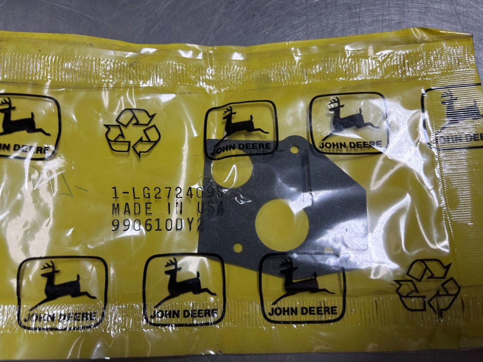 LG272409S  GENUINE OEM  John Deere   GASKET