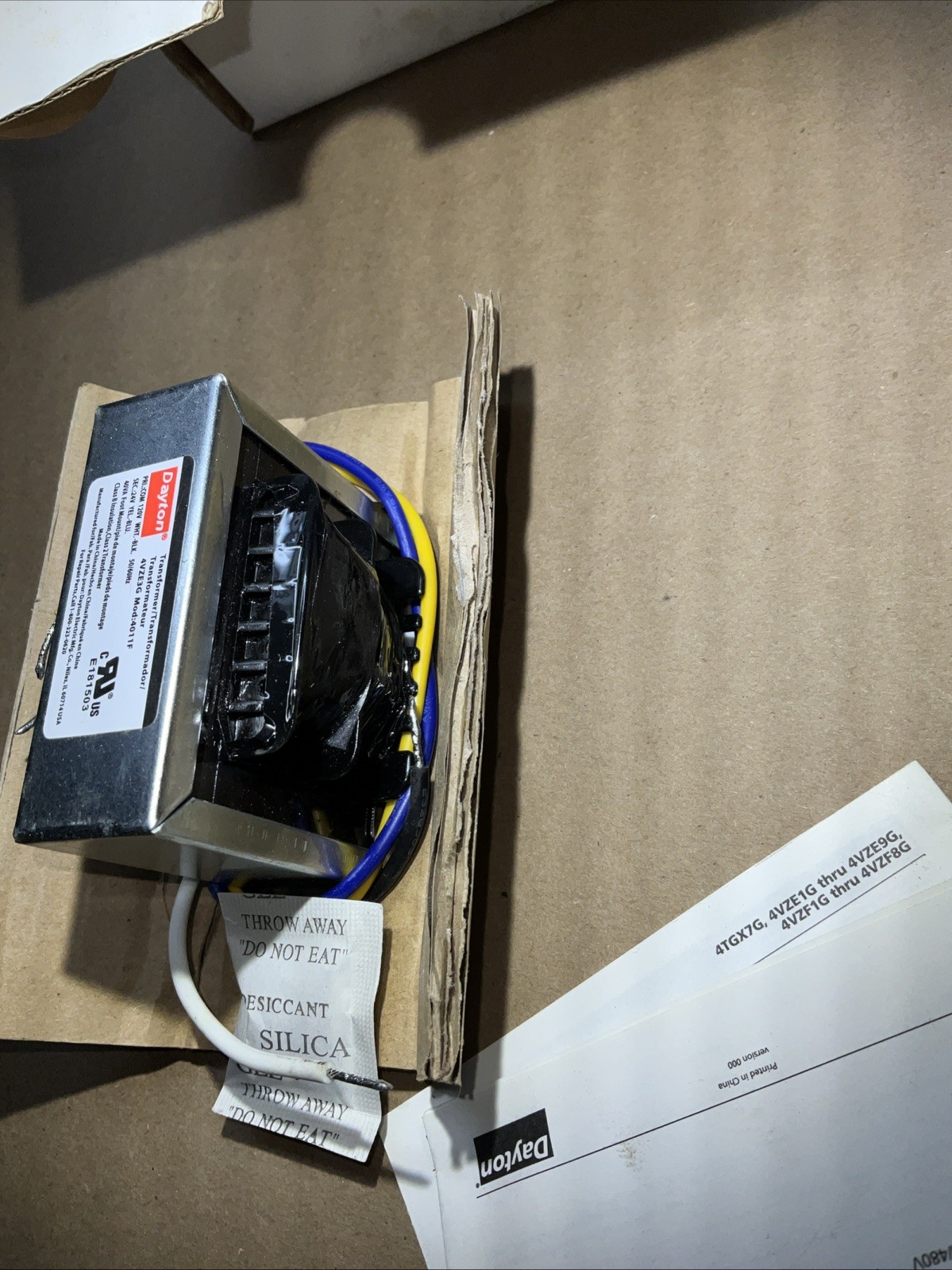 Dayton Transformer 4VZE3G 40VA Foot Mount Class B Insulation Class2 Transformer