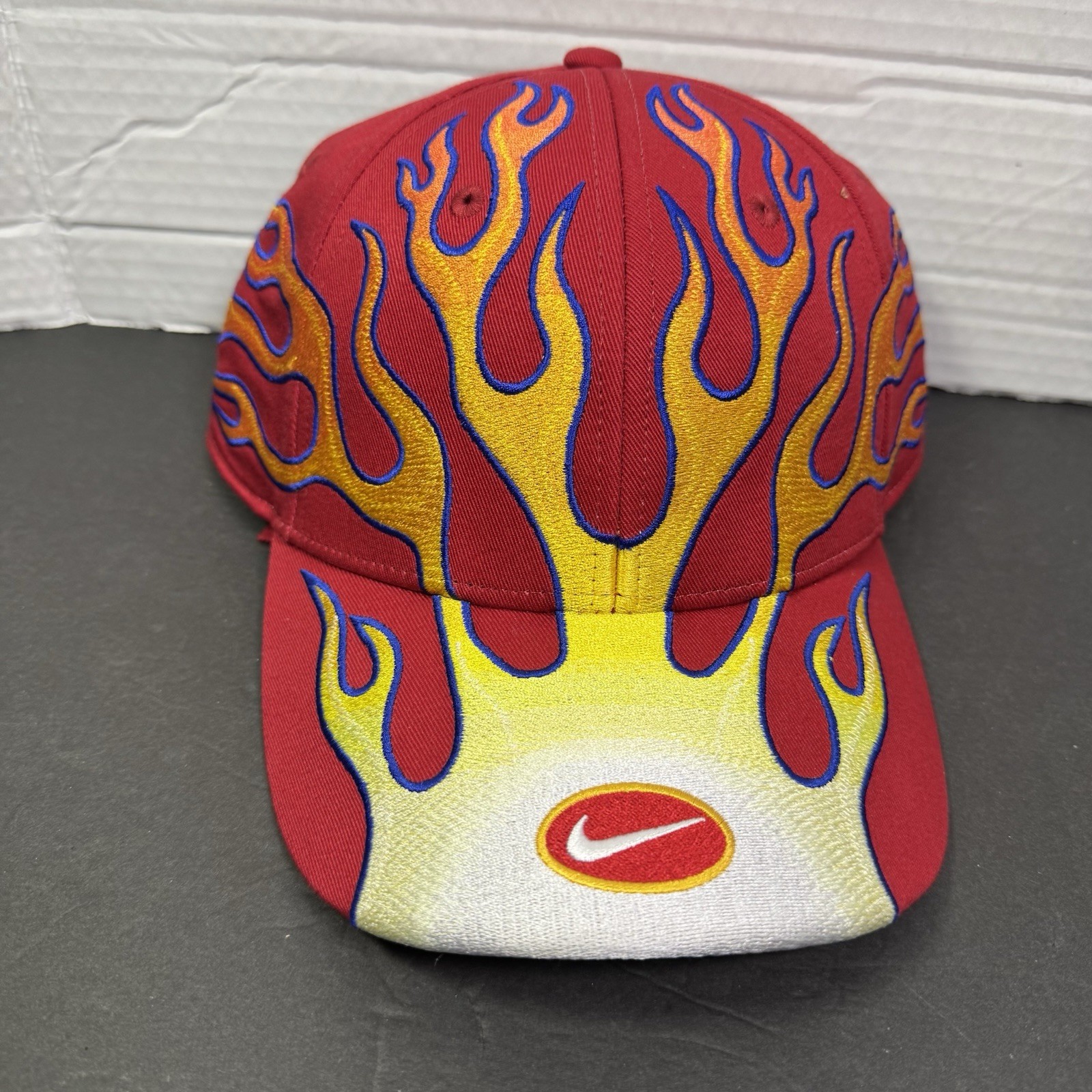 Nike Club Cap Structured OG Flame Red Adjustable Hat HV6642-687 Size M/L Air Max