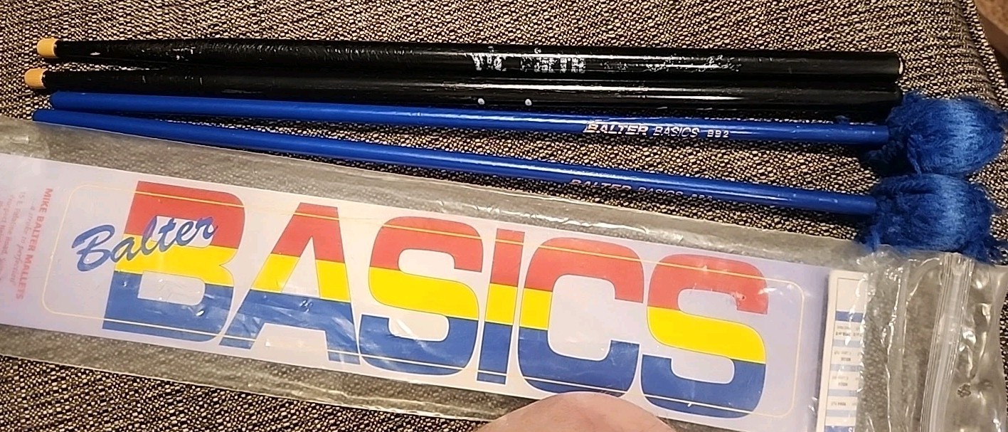 Mike Balter Basics Birch Marimba Mallets Medium Blue Yarn & Vic Firth Drumstick