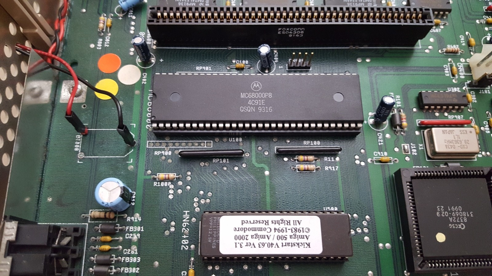 Commodore Amiga 2000 A2000 Desktop Computer rev6.3 1MB 8373 Denise - CA1064106