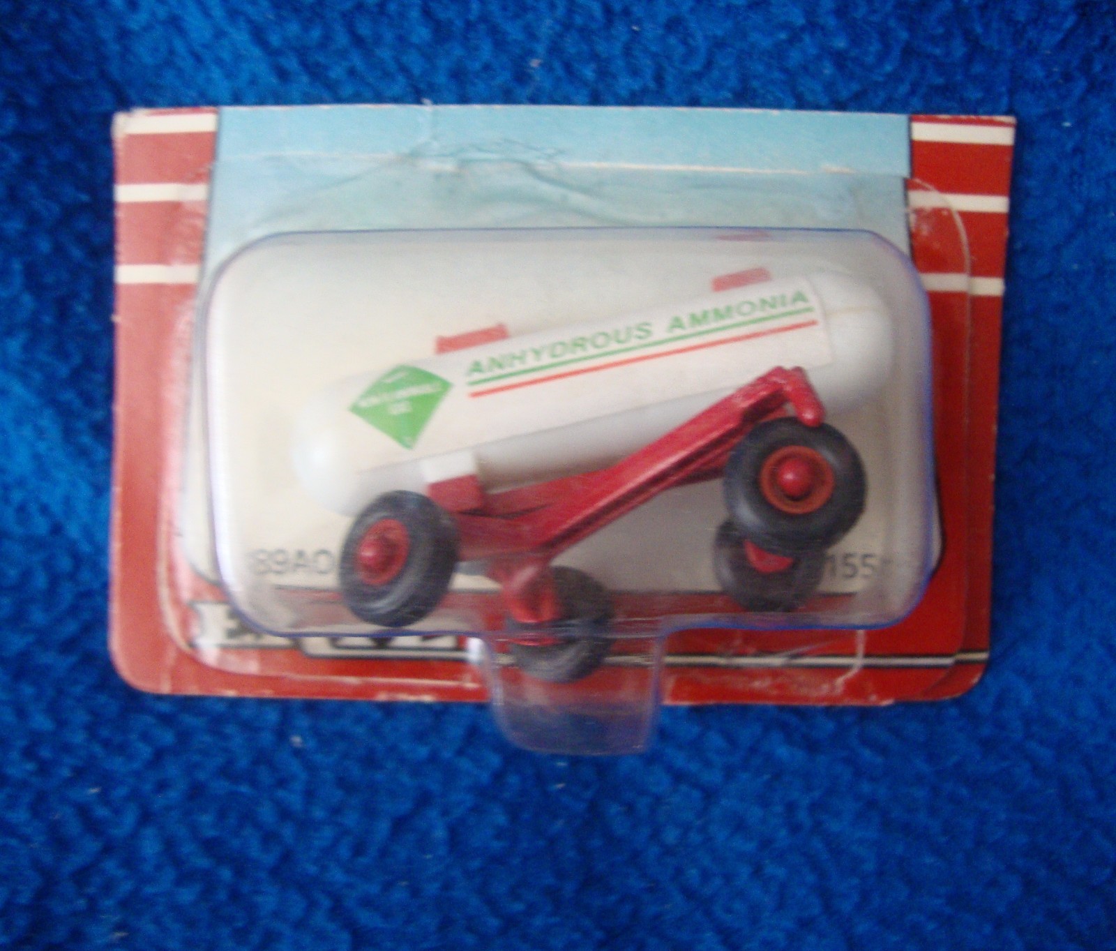 Ertl Tank Tractor Carded Card has been Cut