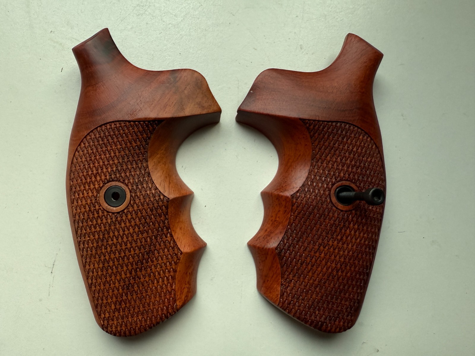 Wood Grip for Colt D Frame Short Butt Diamond Back Checkered open Back