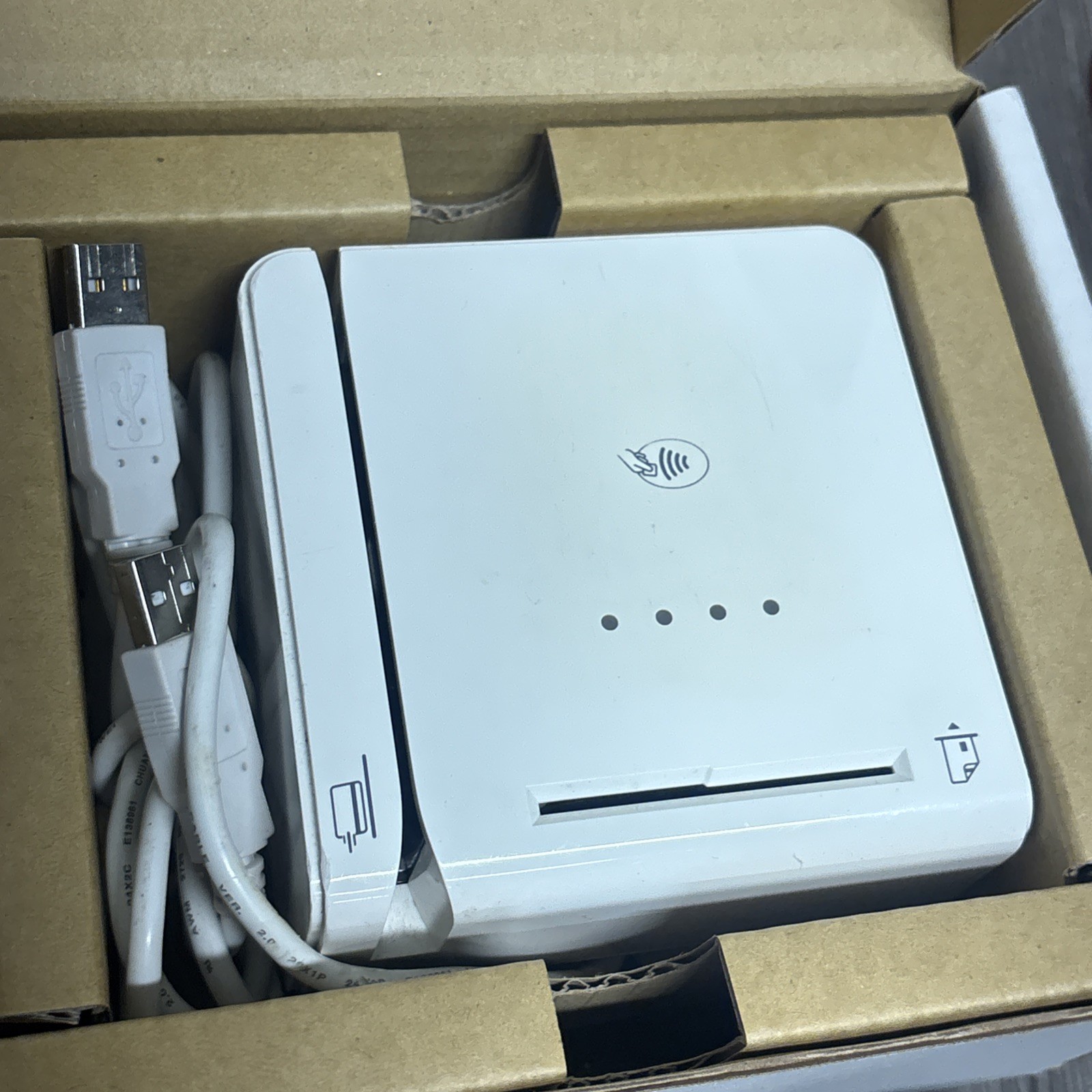 Cake POS v3 System w/card reader White #2o4