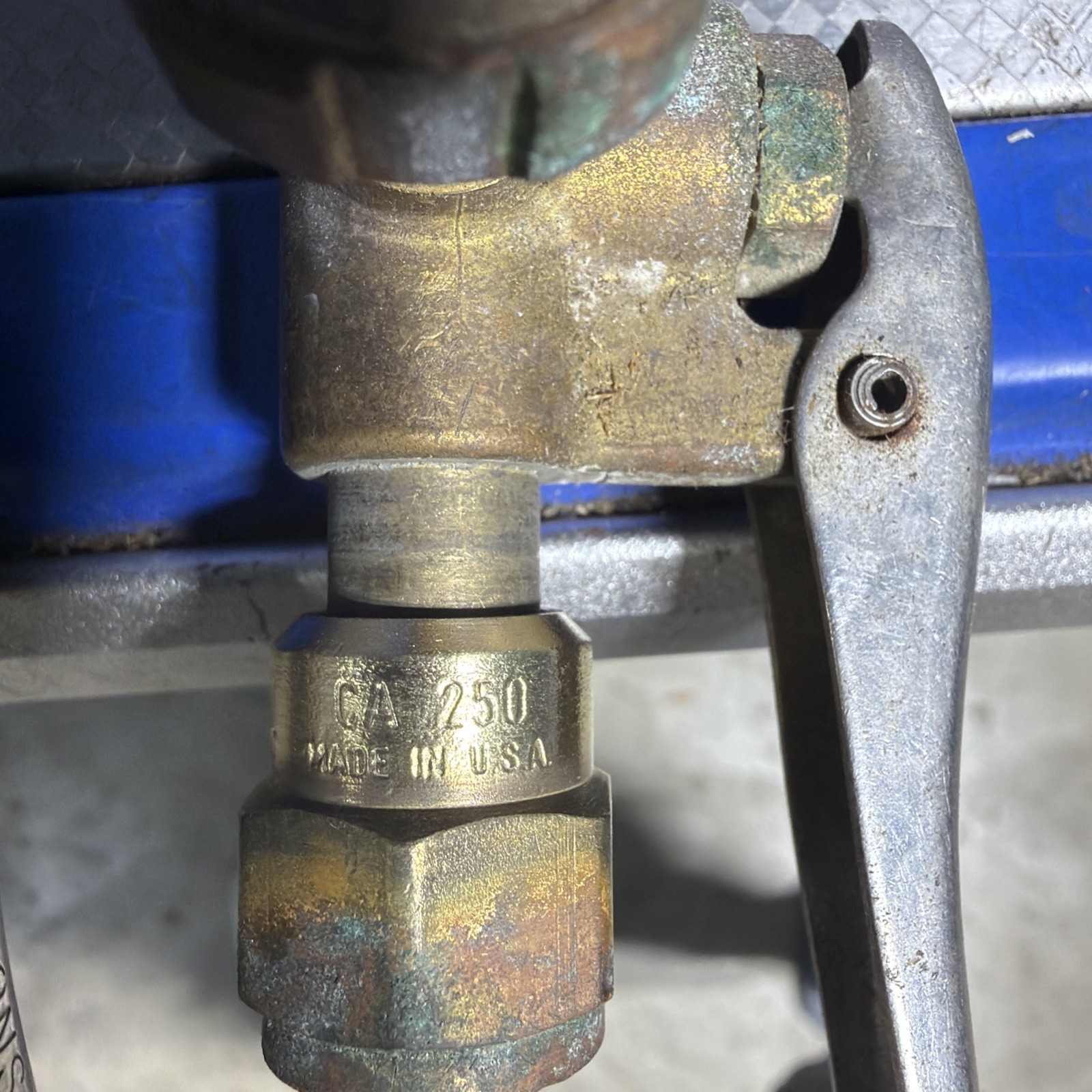 2 Victor CA250 Welding Cutting Torch Attachment Tips Included