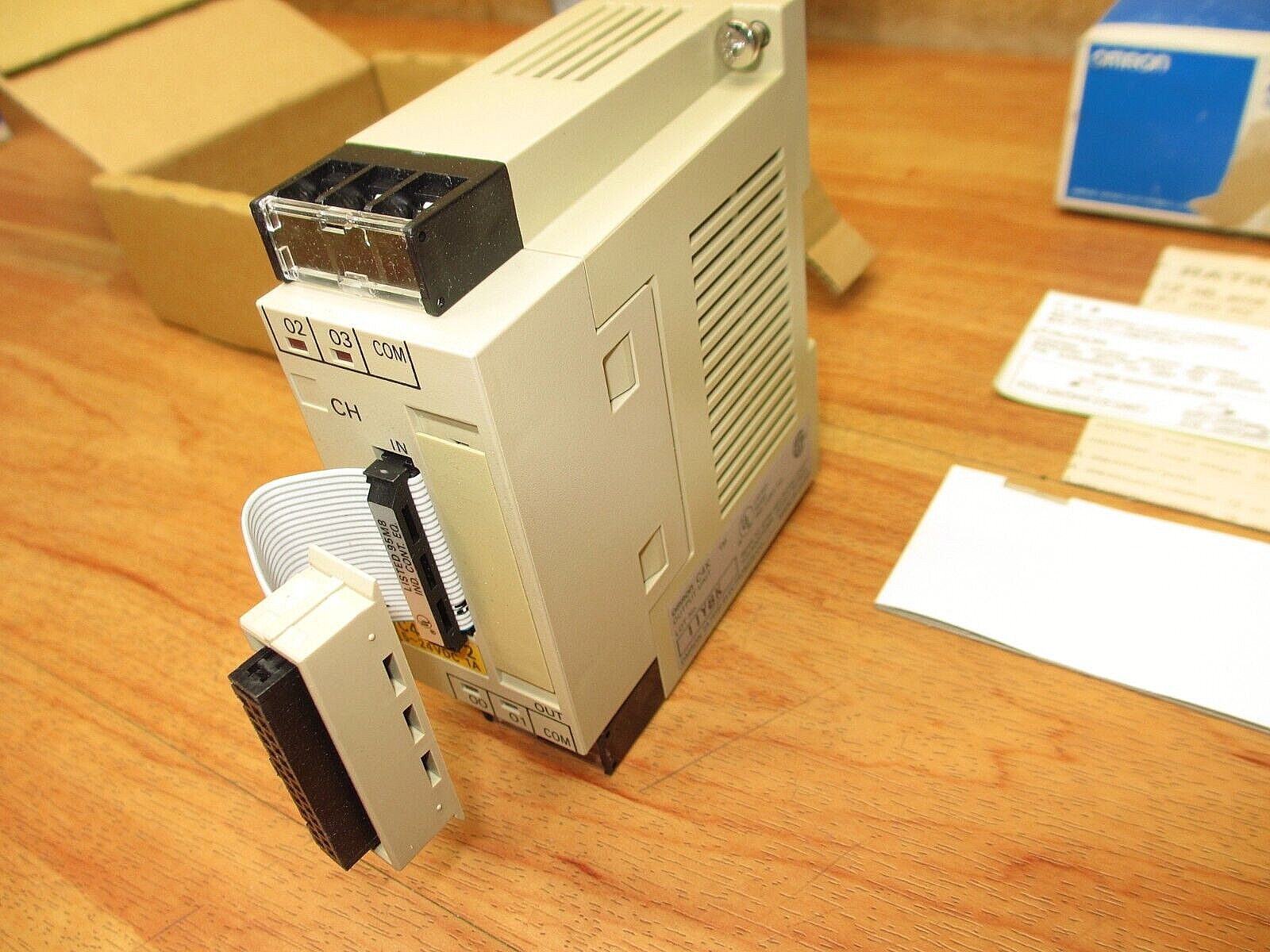 OMRON C4K-OT2 *NEW* Output Module Sysmac Programmable Controller PLC