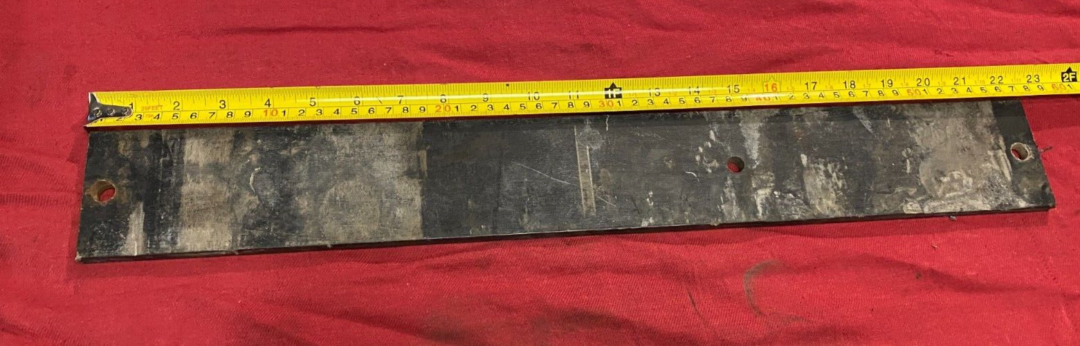 22.5"  PACCAR BATTERY HOLD DOWN, BRACKET, PLATE, COVER , Retainer
