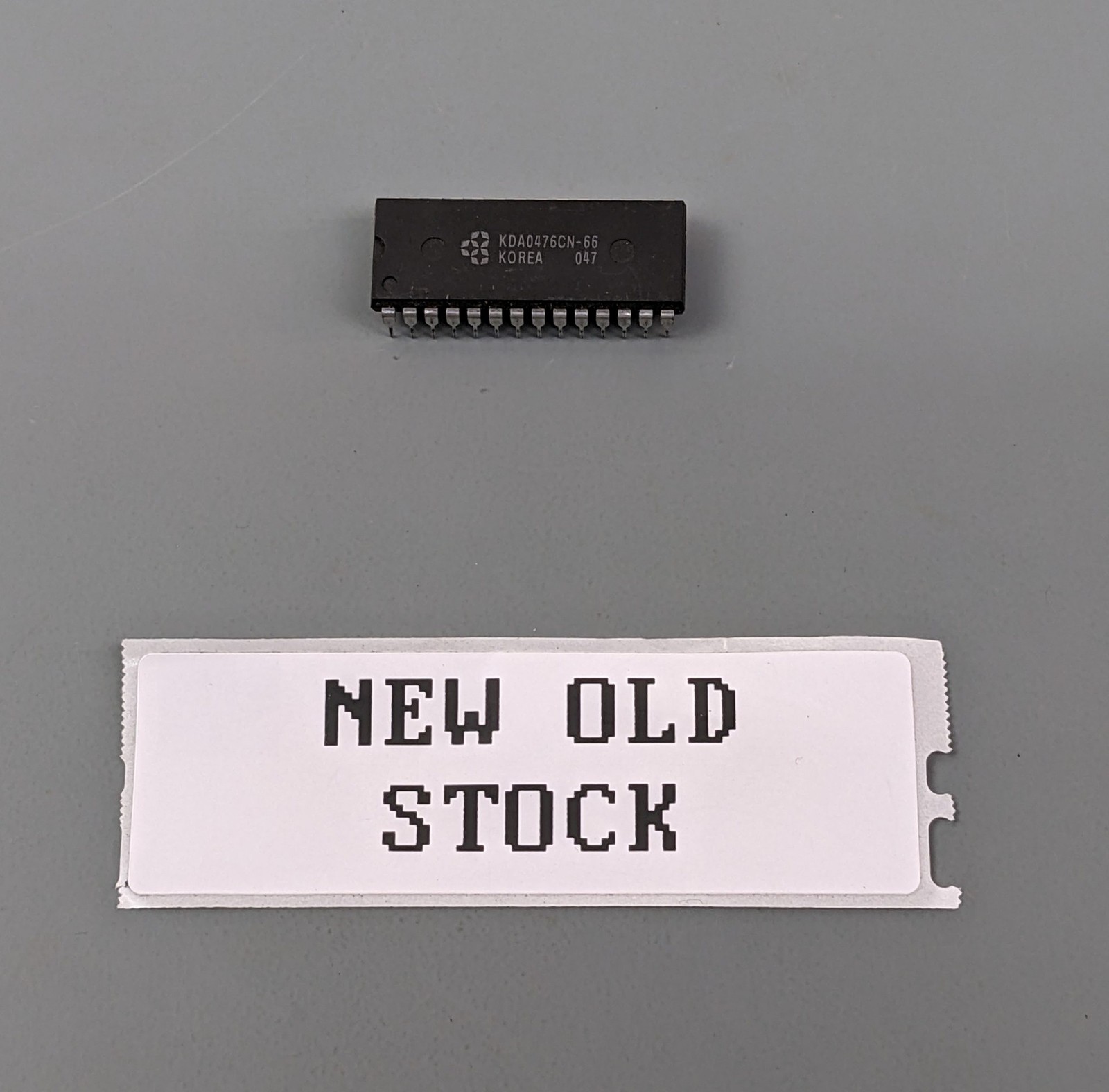 Samsung KDA0476CN-66 Video RAMDAC IC