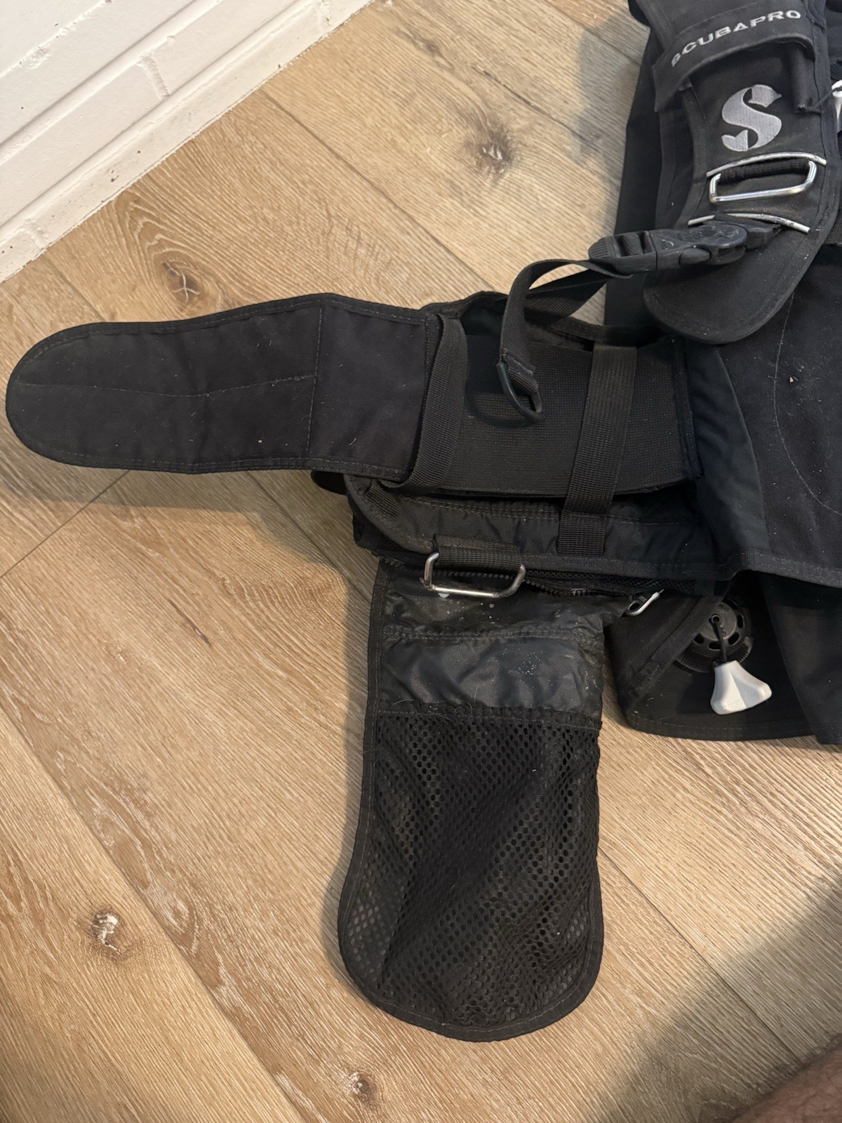 ScubaPro Knighthawk BCD with AIR2, Large, Great Condition!