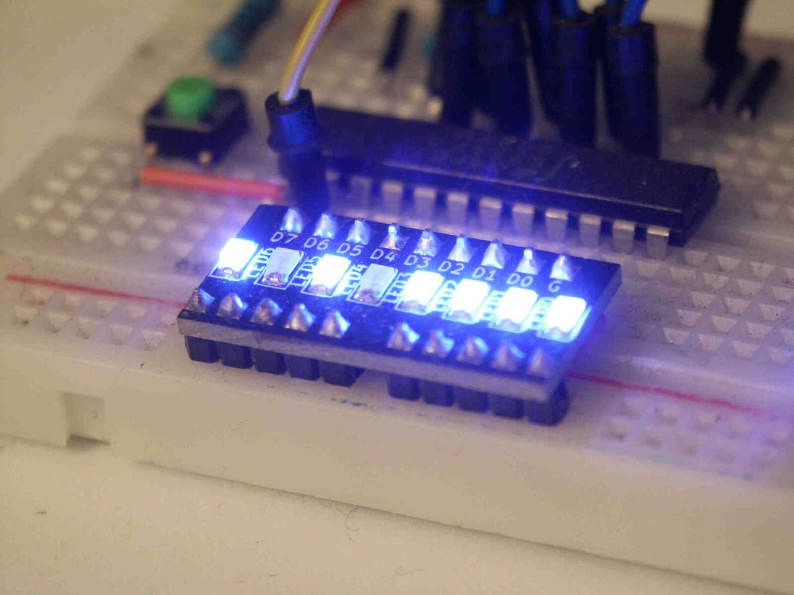 1PC VIOLET 8 CHANNEL BREADBOARD LED 5V