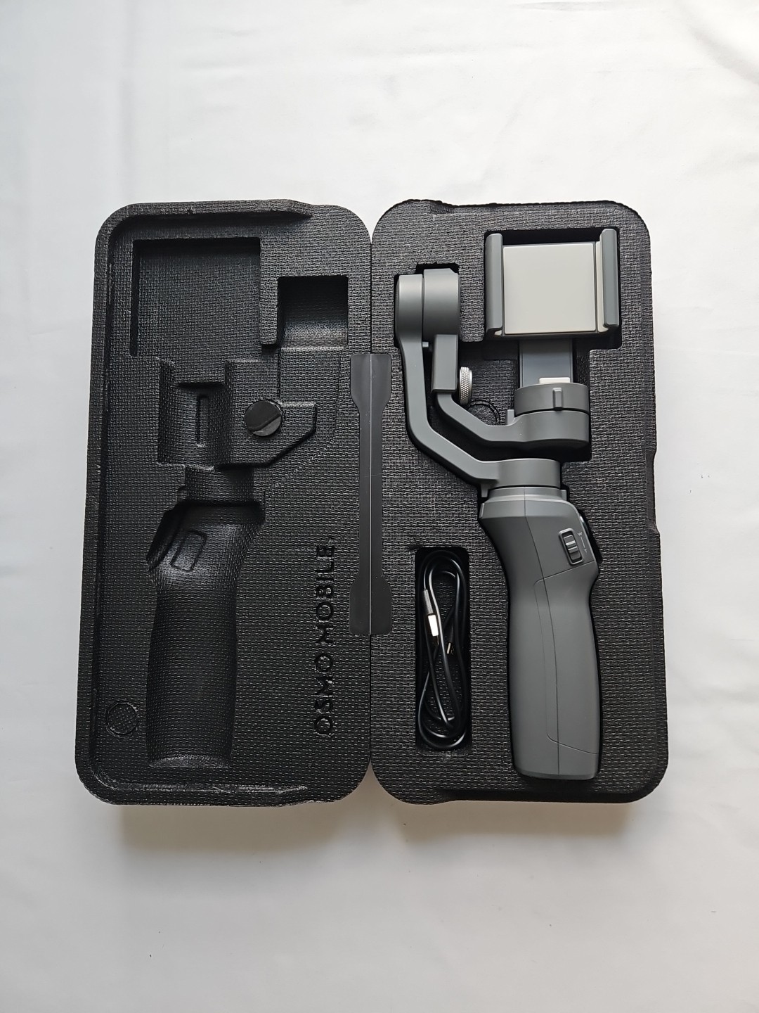 DJI OSMO Mobile 2 Handheld Smartphone Gimbal Stabilizer Model OM170 GRAY