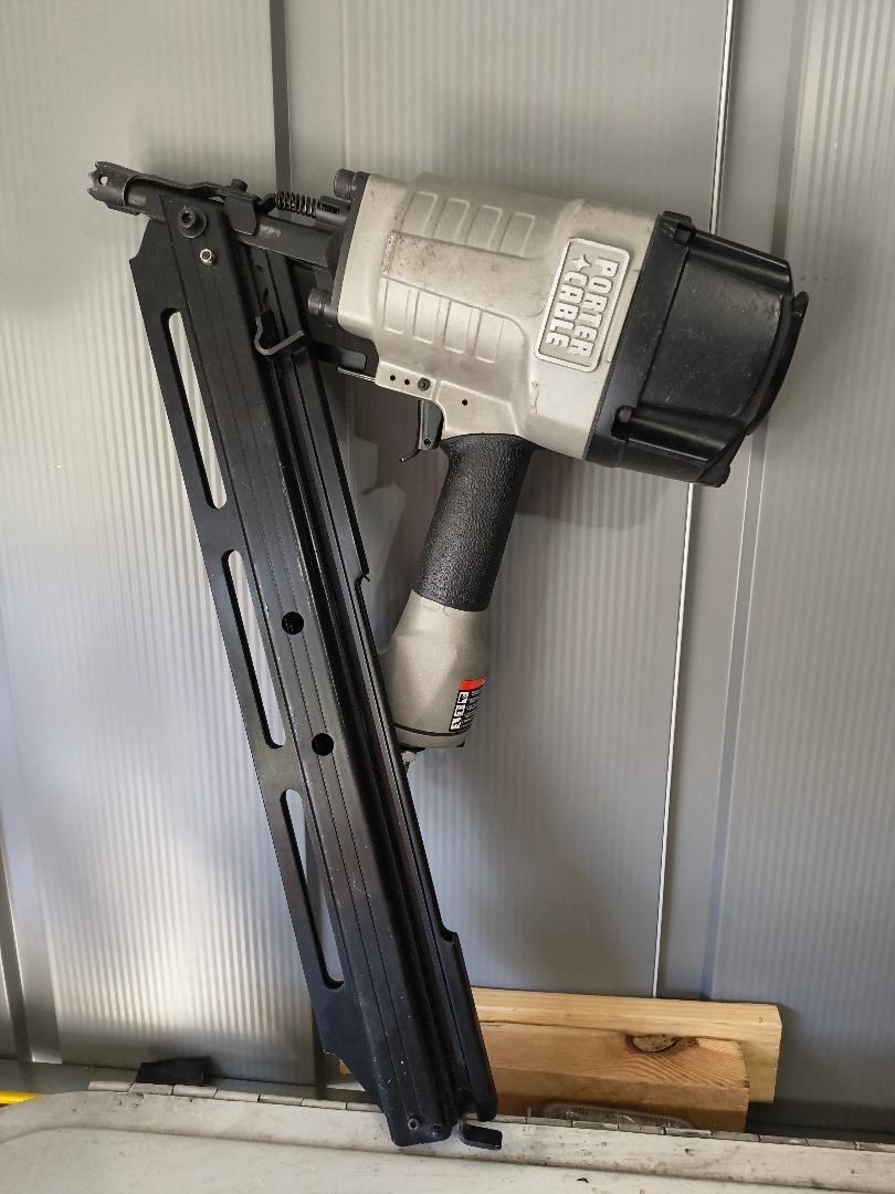 PORTER CABLE Framing Nailer FC350 w/ extra nails