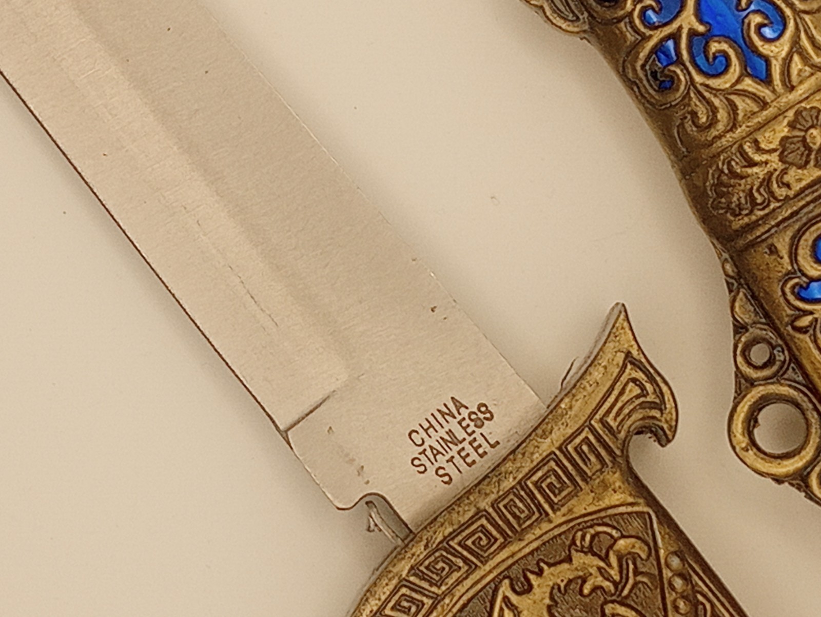 Vtg Collectible Dagger Knife Brass - Belt Clip-blue Inlay W/Box.S.S Blade
