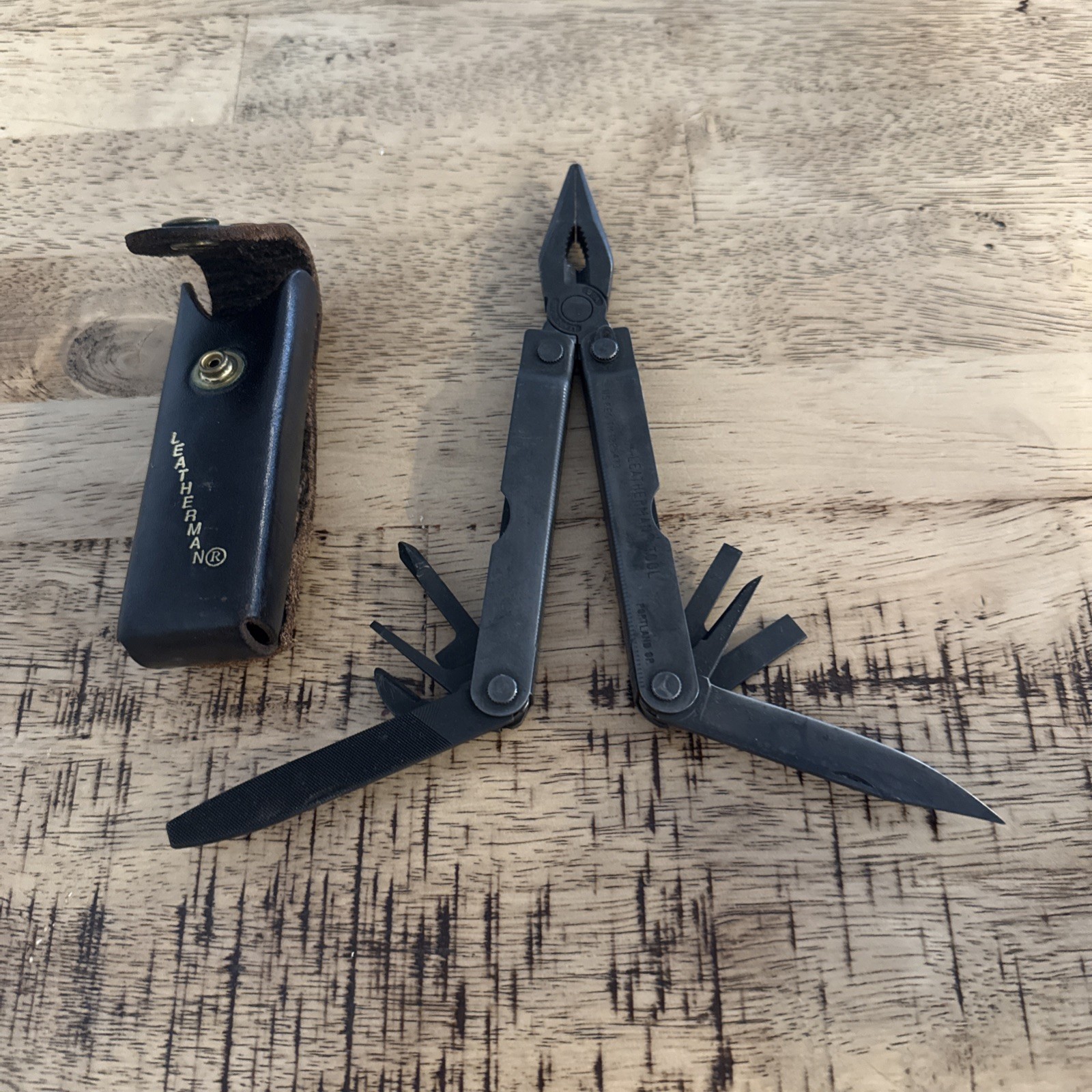 **Vintage Leatherman PST BLACK OXIDE Multitool Portland OR USA. W/ SHEATH**