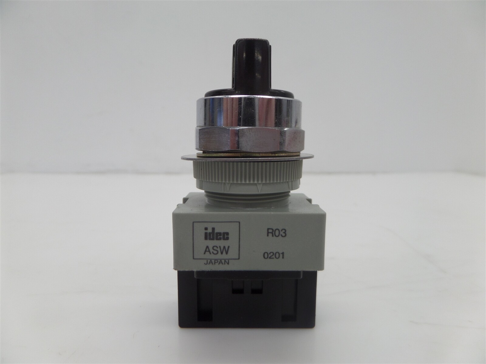 IDEC ASW210 2 Position Selector Switch