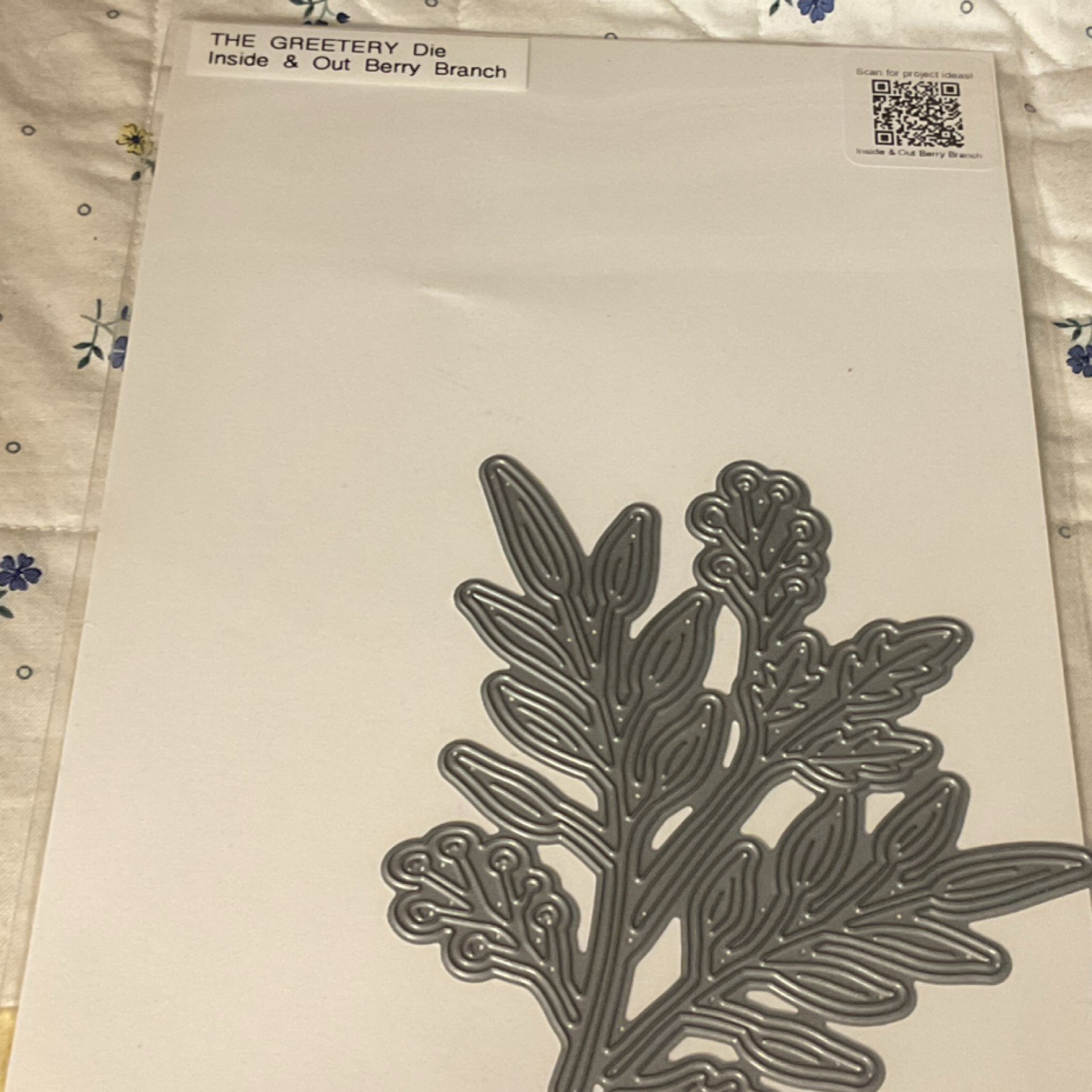 The Greetery Inside & Out Berry Branch Cutting Dies. Cardmaking Scrapbooking