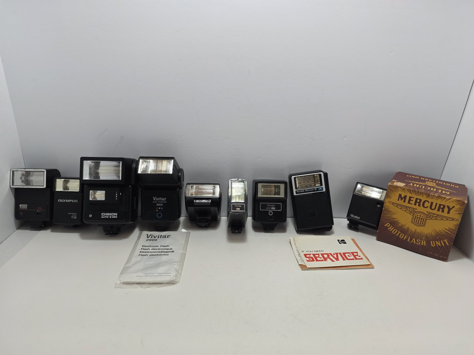 Vintage Camera Flash Lot: Vivitar, Olympus, Chinon, Kodak, Rollei, Caltar
