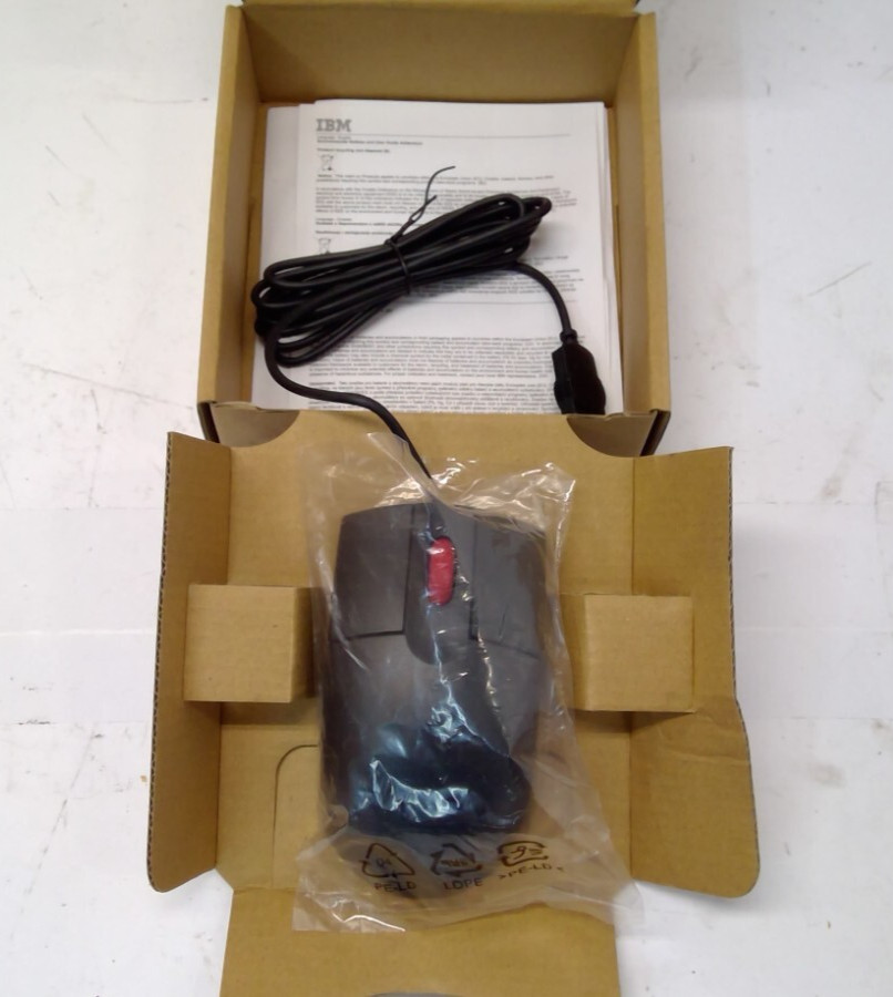 IBM Model MO28UO 3-Button USB Optical Scroll Wheel Mouse Black/Red P/N 01LK260