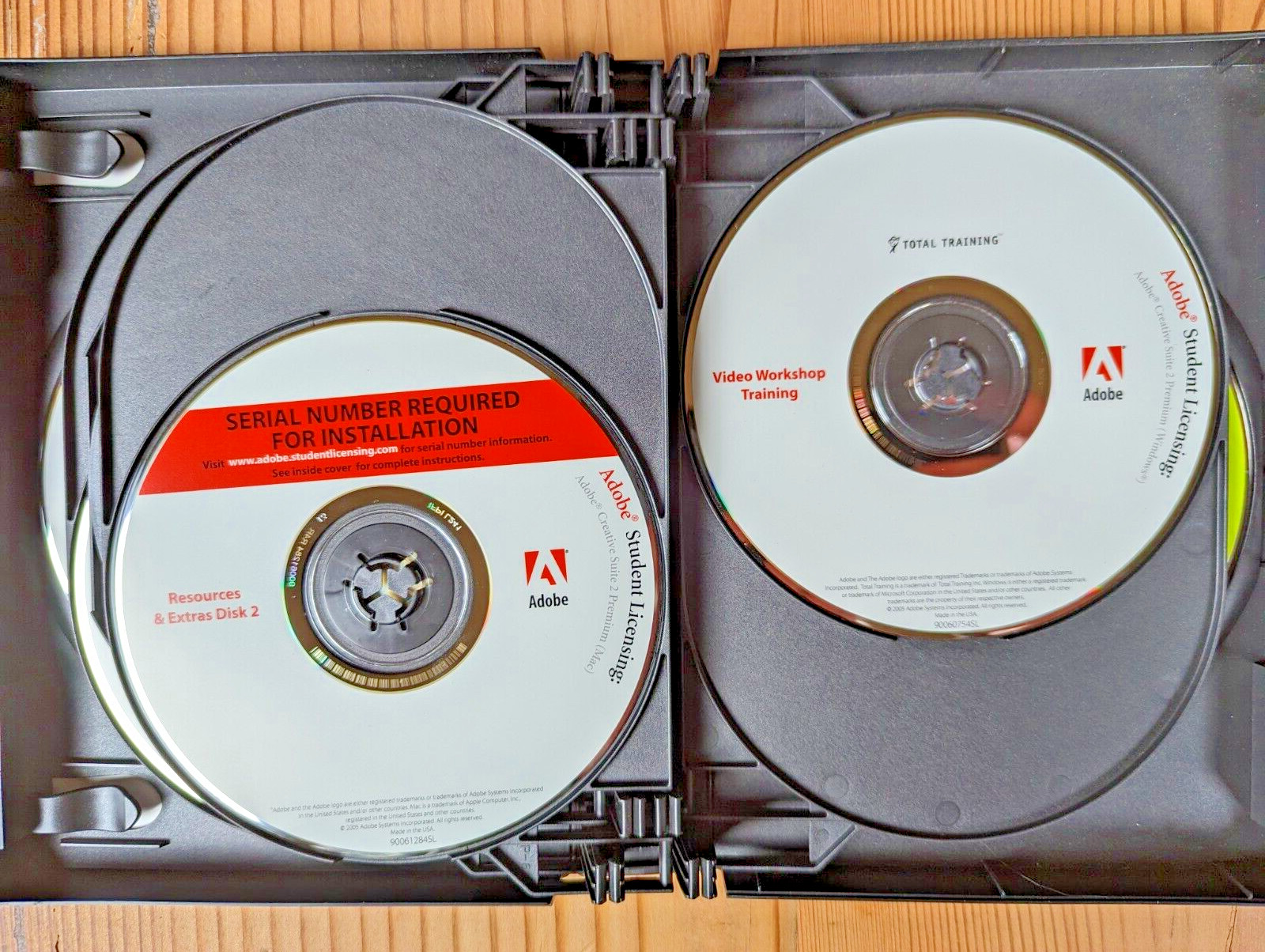 ADOBE CREATIVE SUITE 2 PREMIUM STUDENT MAC w/ Adobe Acrobat 8 Dreamweaver 8~CS2