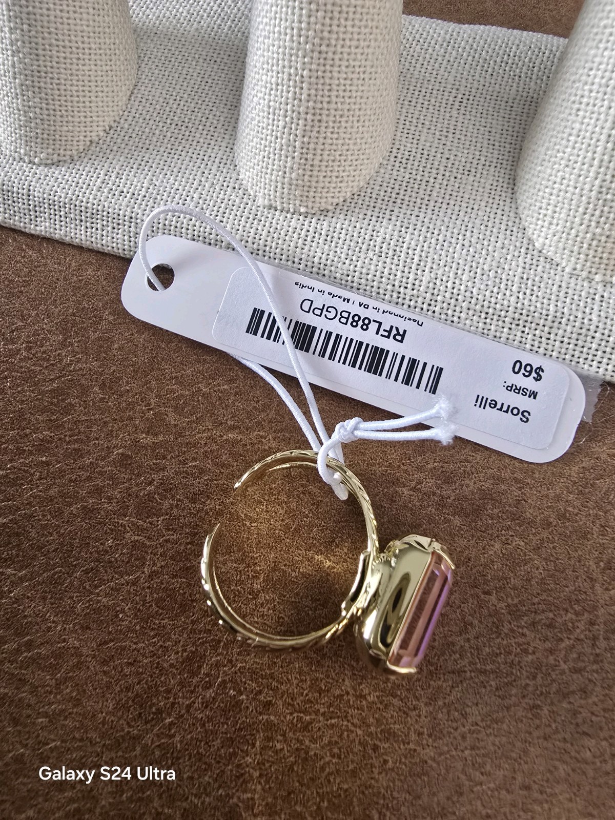 NWT Sorrelli Peach Delite Emerald Cut Crystal Adjustable Ring