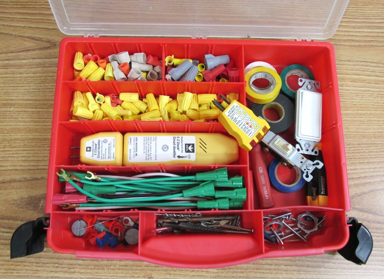 IDEAL EZ CHECK CIRCUIT IDENTIFIERS & AW SPERRY OUTLET CIRCUIT TESTER KIT & CASE
