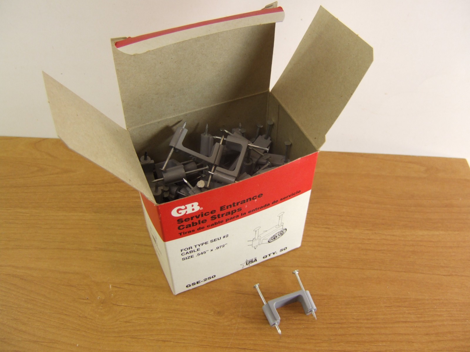 Box 50 #2 SEU Cable Strap Staple Servive Entrance 2 GB Gardner Bender NM Wire