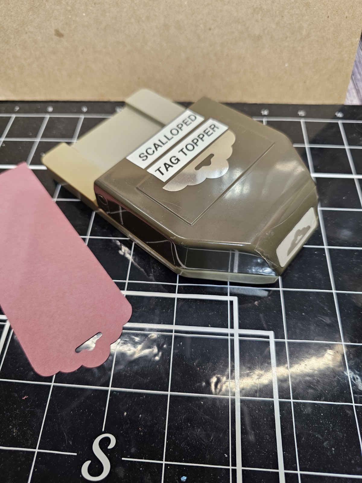 Stampin’ Up! SCALLOPED TAG Topper Paper Punch 2-inch wide tag