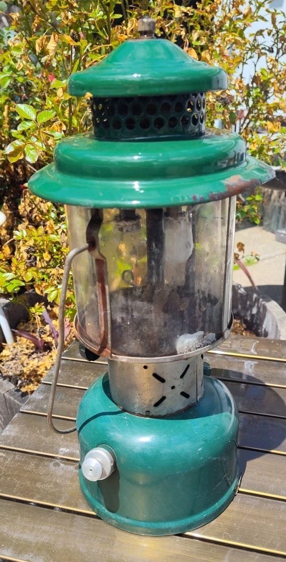 COLEMAN MODEL 220E GREEN LANTERN DATED 1-58