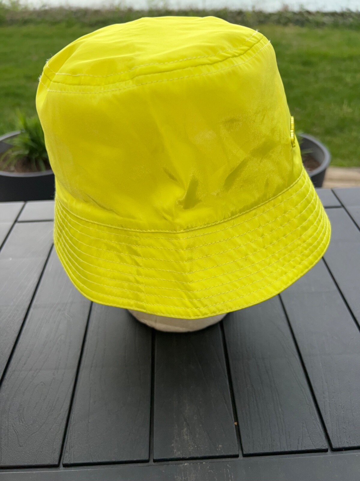 Steve Madden Fluorescent Yellow Women’s Bucket Hat Cap EUC