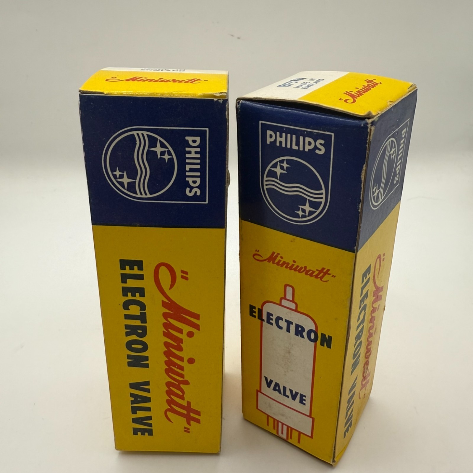 Pair Philips Miniwatt EF37A Audio Preamp Tubes – Boxed NOS – Made in England