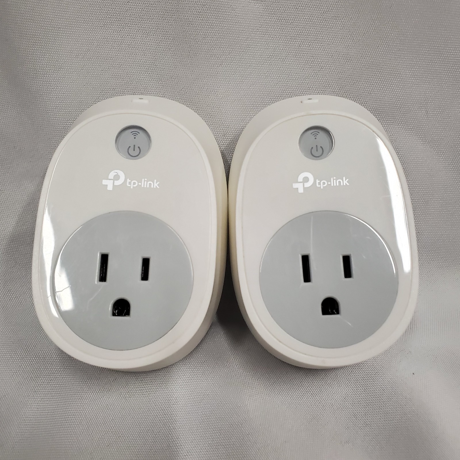 2 TP-Link HS100 Smart Wi-Fi Plugs