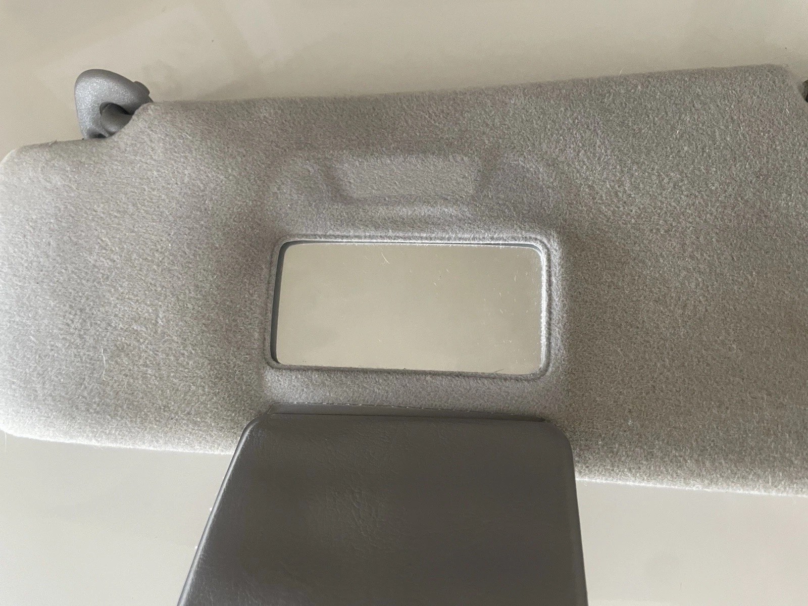 2001 2002 2003 TOYOTA PRIUS DRIVER SIDE SUN VISOR GRAY COLOR 29694054 TOYOTA OEM