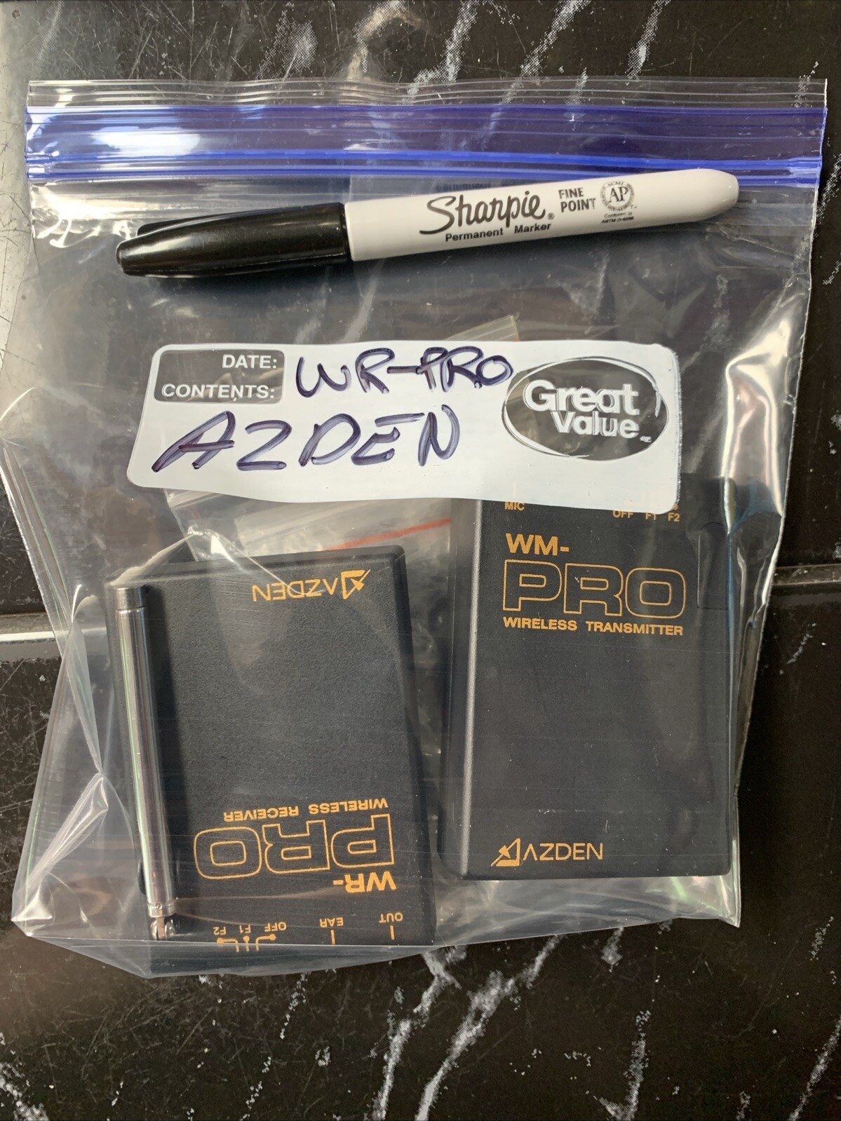 Azden WLX Pro VHF System Wireless Lapel Microphone System, excellent condition