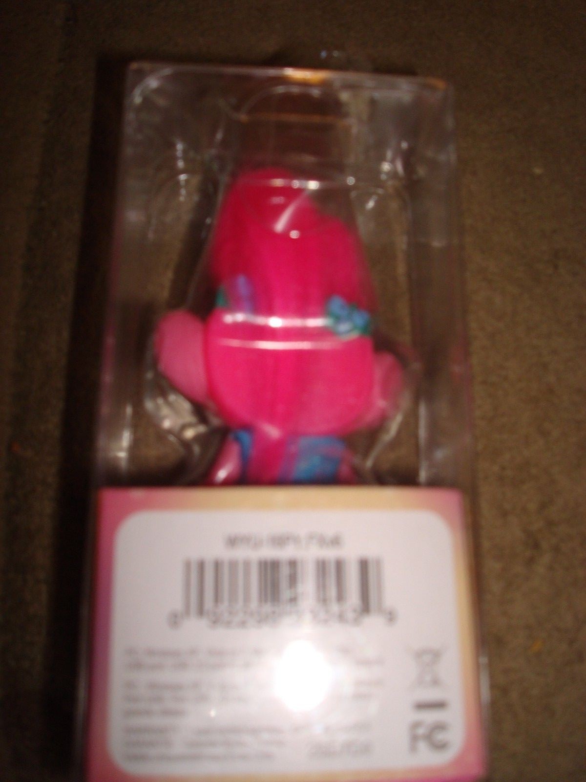 TROLLS 16 GB USB FLASH DRIVE