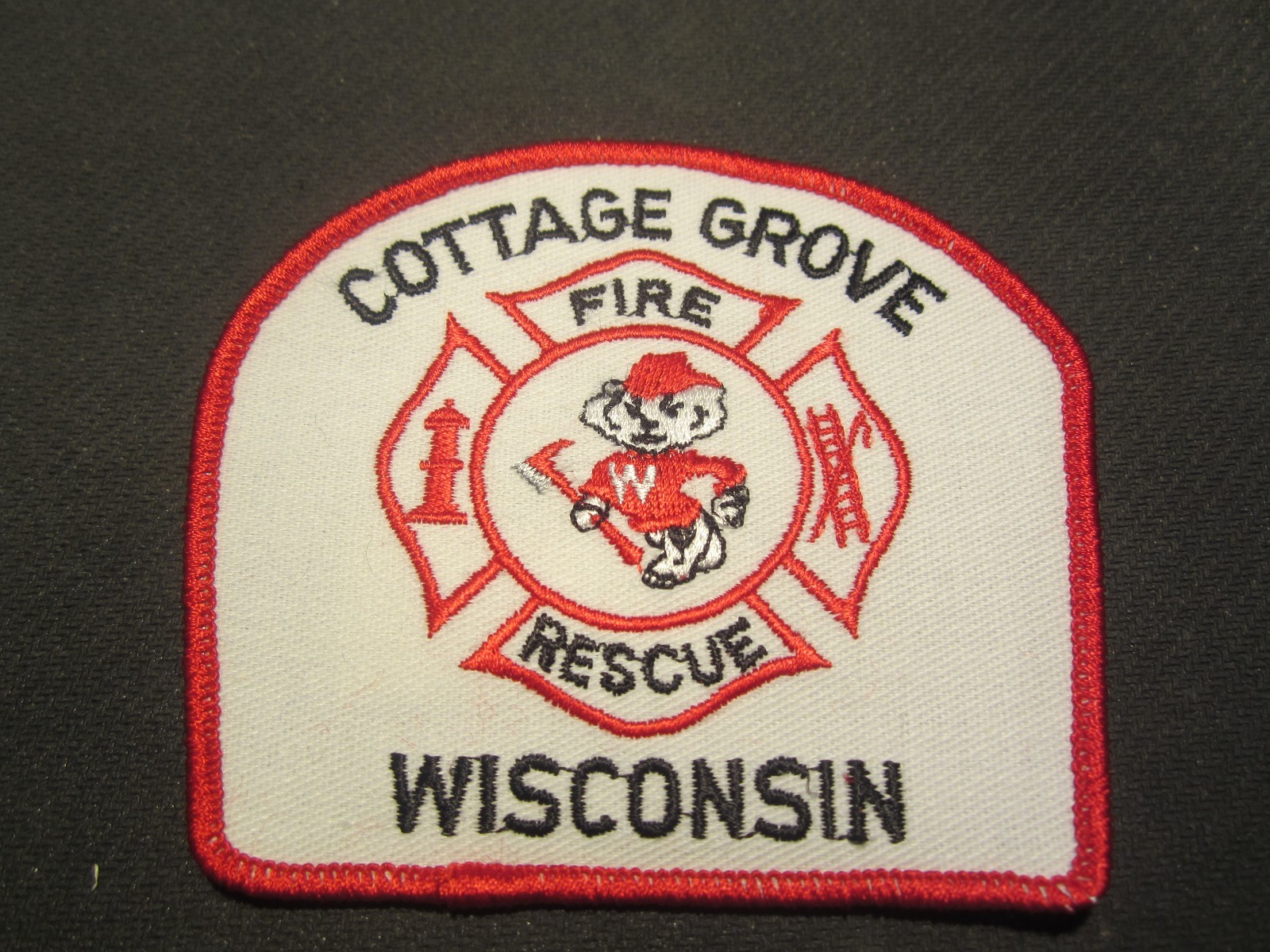 COTTAGE GROVE WISC.  FIRE RESCUE  PATCH