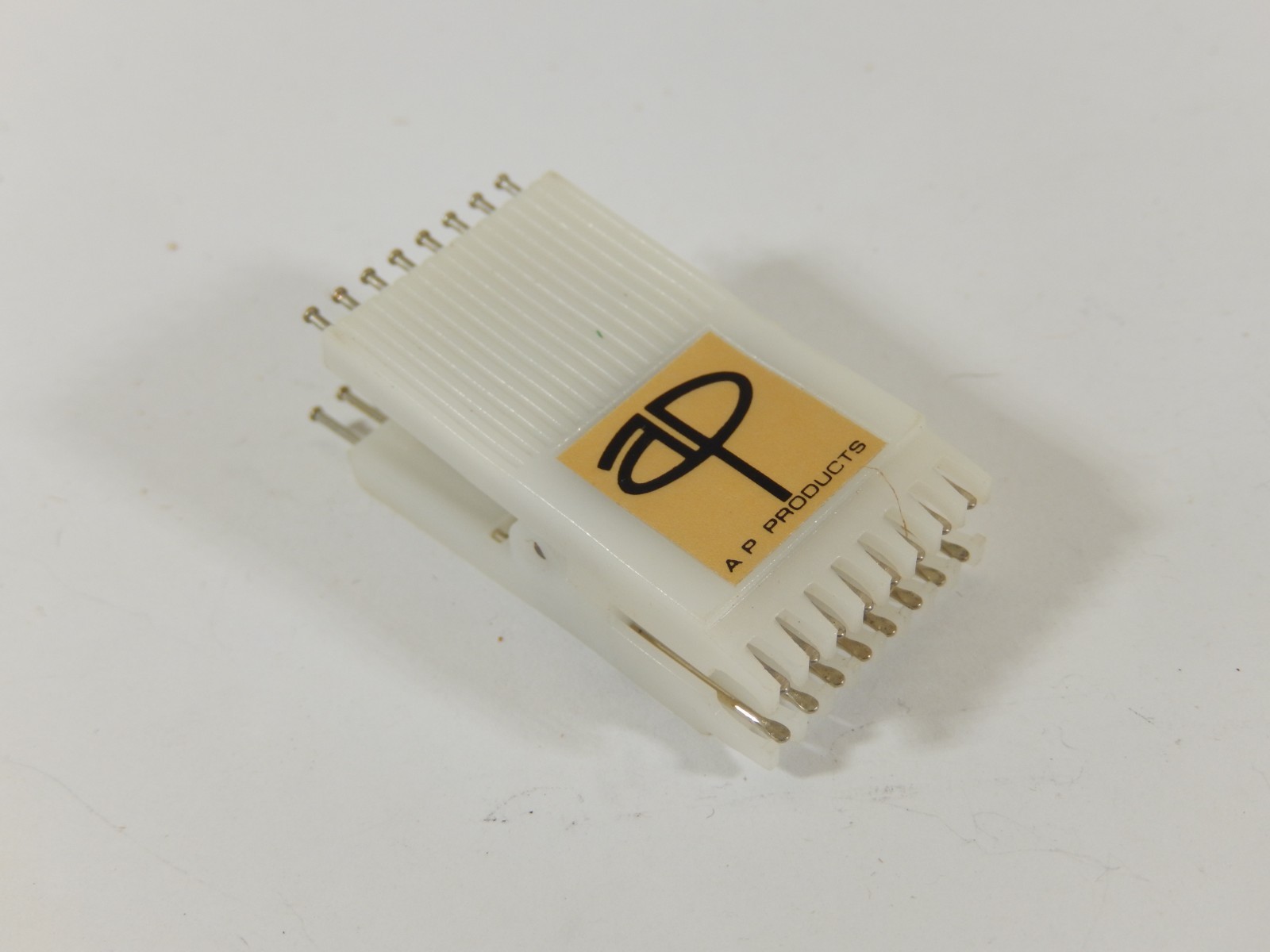 AP TC-16 IC TEST CLIP W/ 16 PINS