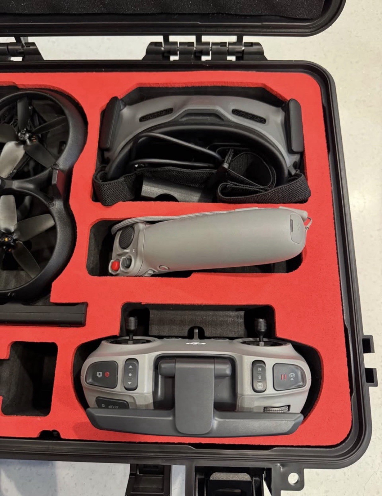 DJI Avata FPV Quadcopter Drone Kit w/ Goggles, Controller, Batteries, Case
