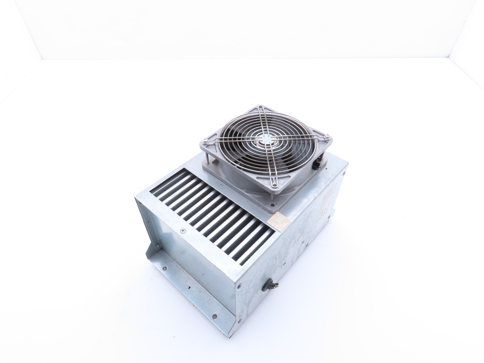Nihon Kagaku Sangyo DD5-1072AF1 Enclosure Heat Exchanger 100VAC Vent Fan