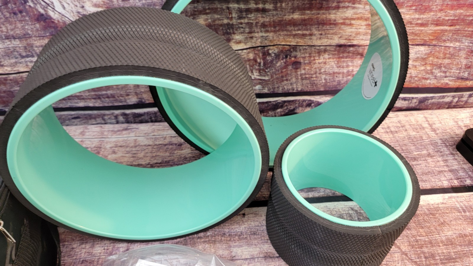 Chirp Back & Muscle Roller 3-Pack Set w/ Posture Corrector & Case Chirp+ Plus